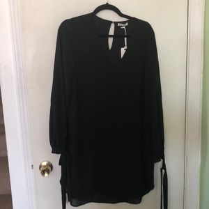 Black V-neck Tunic